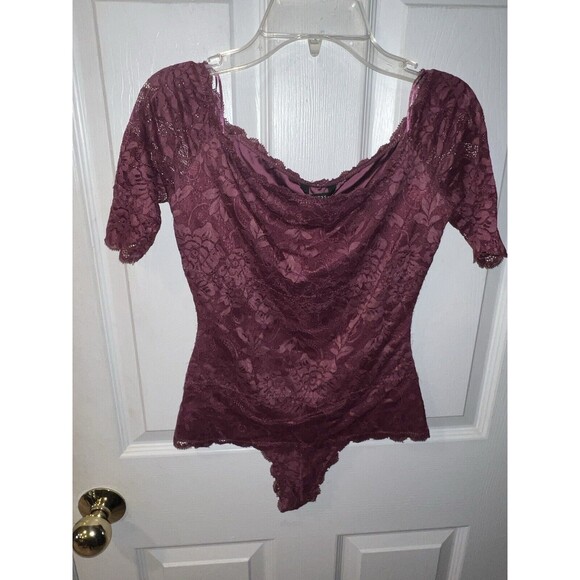 GUESS Bodysuit XXS Dara Off Shoulder Lace Cheeky Top Feminine coquette y2k New - Picture 10 of 10